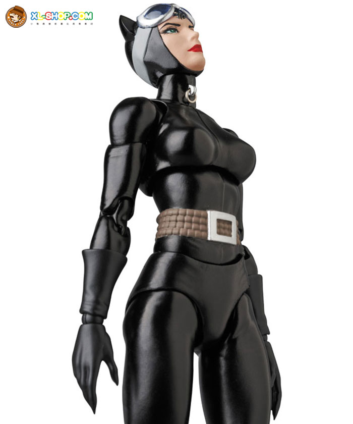 MAFEX No.123 CATWOMAN（HUSH Ver.） MAFEX 123 Catwoman Hush Ver. Figure (Batman: Hush)