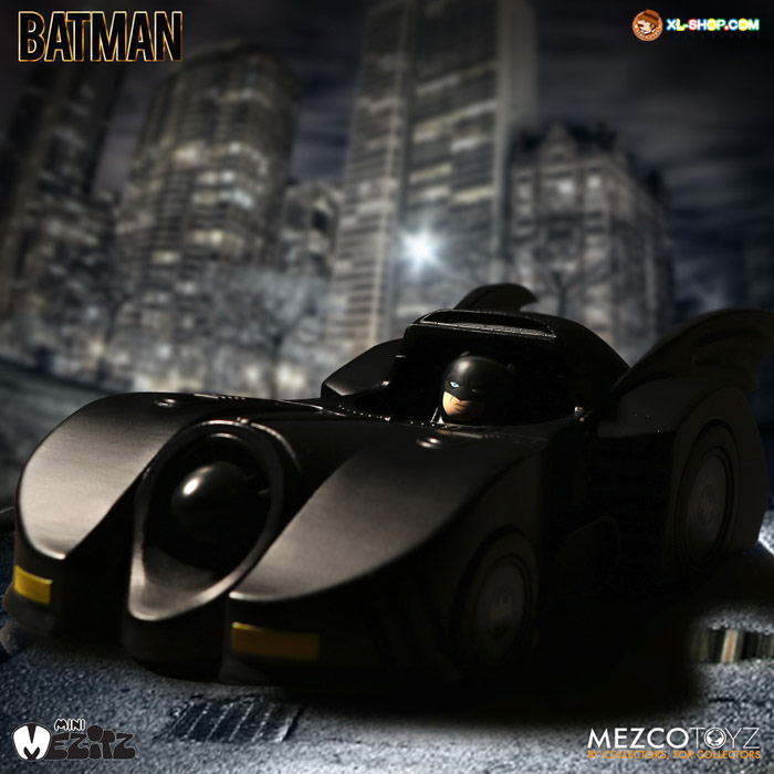 Mezco - 1989 Batman and Batmobile Mini Mezitz