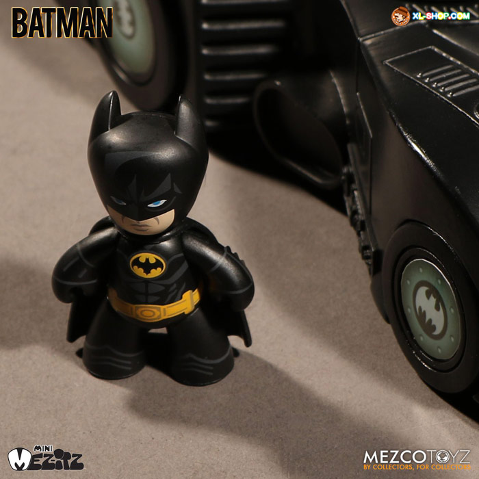 Mezco - 1989 Batman and Batmobile Mini Mezitz